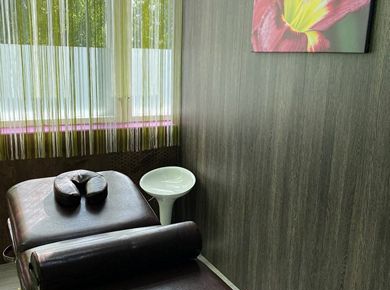 Студия массажа и коррекции фигуры ИЗУМРУД