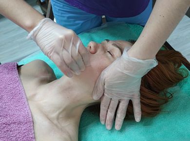 Студия массажа и коррекции фигуры ИЗУМРУД